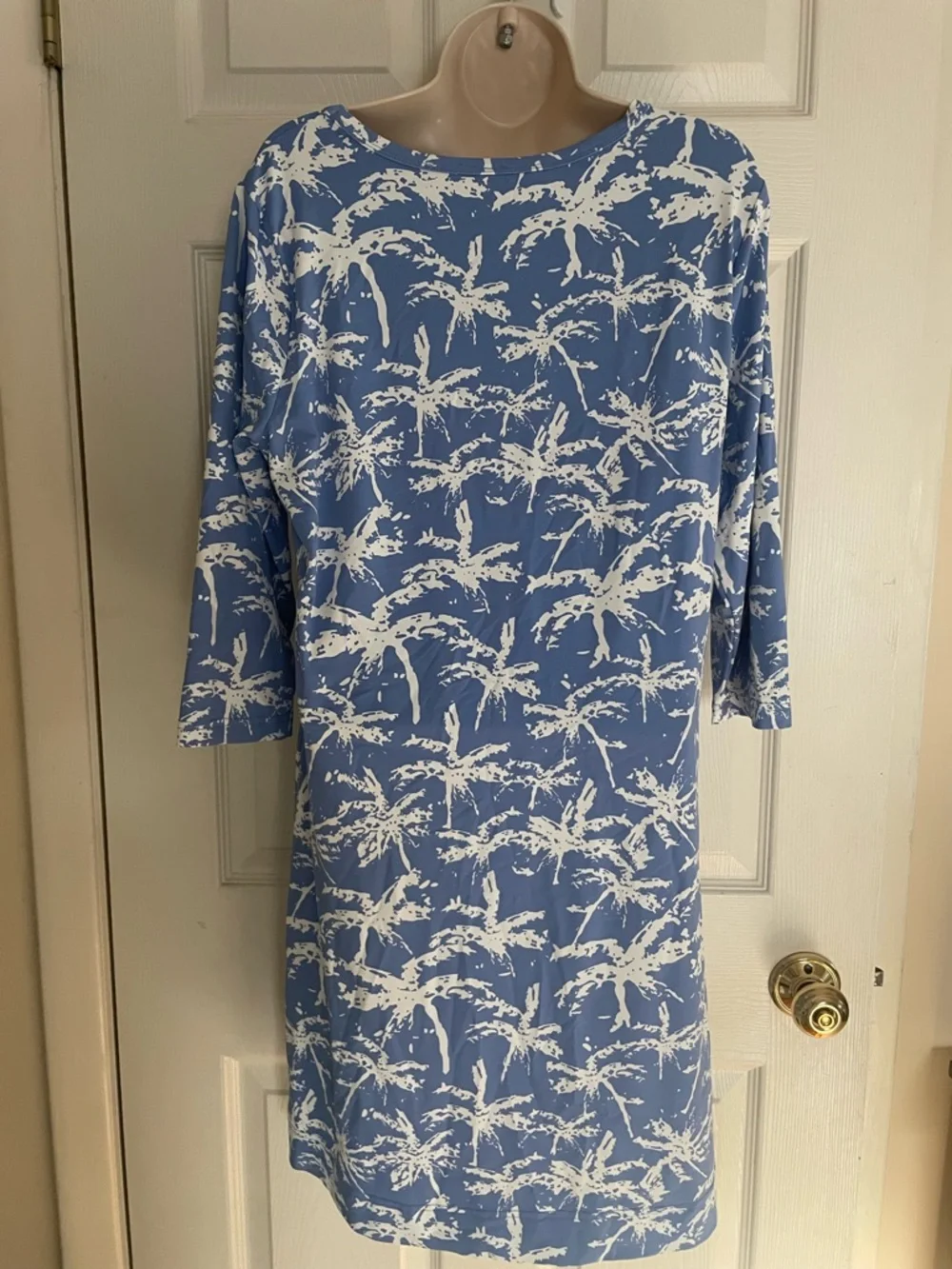 Lulu-B Blue & White Palm-Print Long Sleeve Swing Dress - Picture 3 of 4